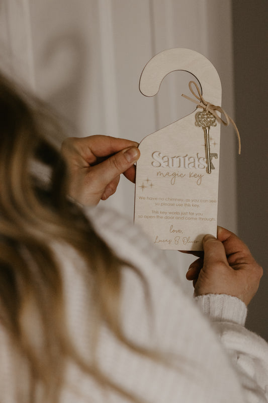 Santa’s Magic Key Door Hanger